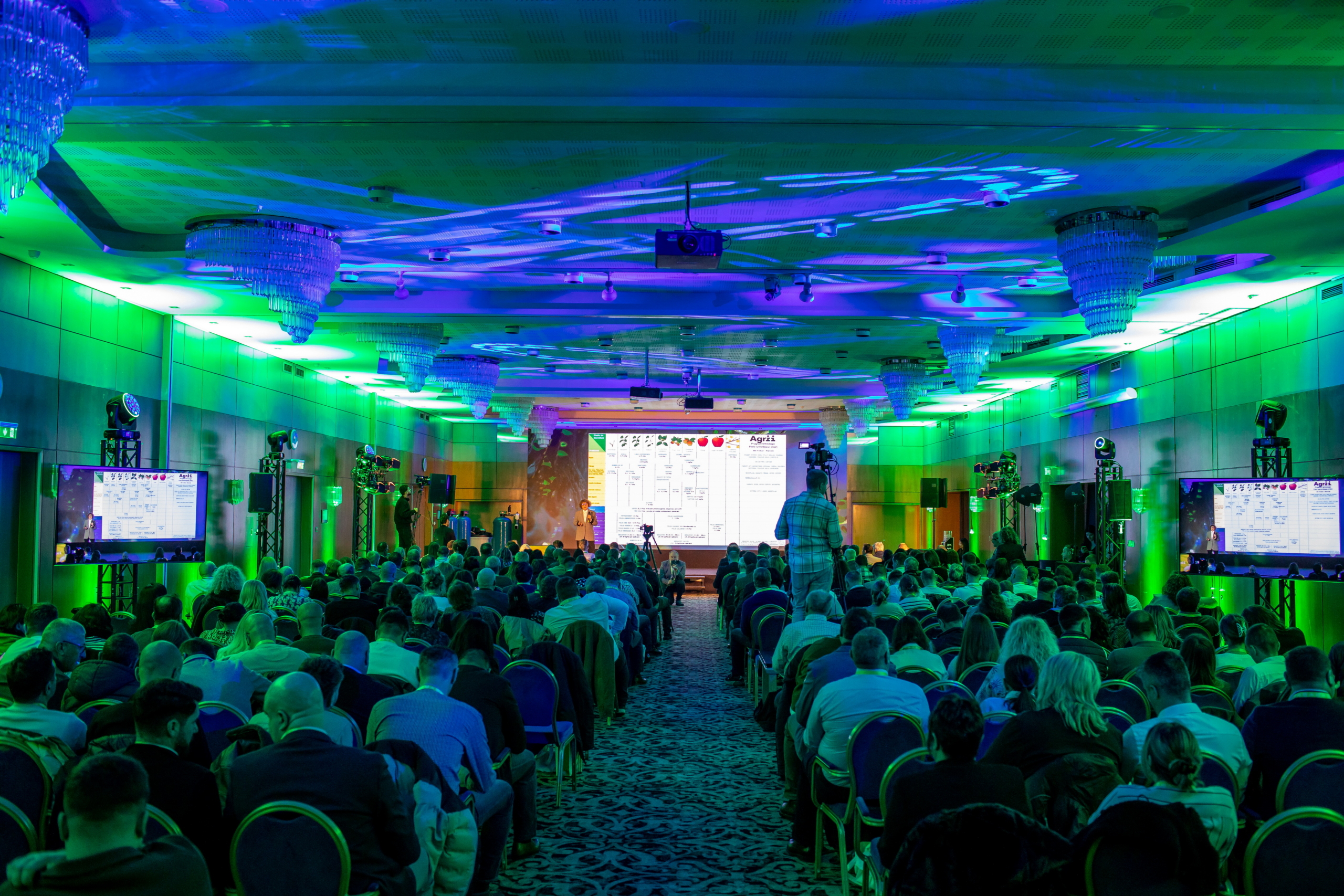 Agrii românia și mullenlowe românia