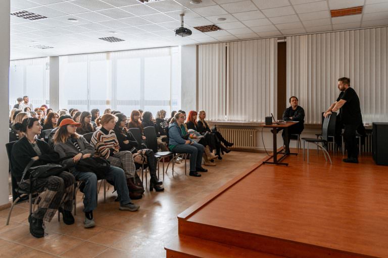 399327672 825964602658468 3093934040715994947 n 768x512